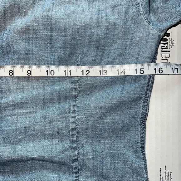 J. Crew factory chambray button down long sleeve roll tab shirt size xs - Picture 11 of 12